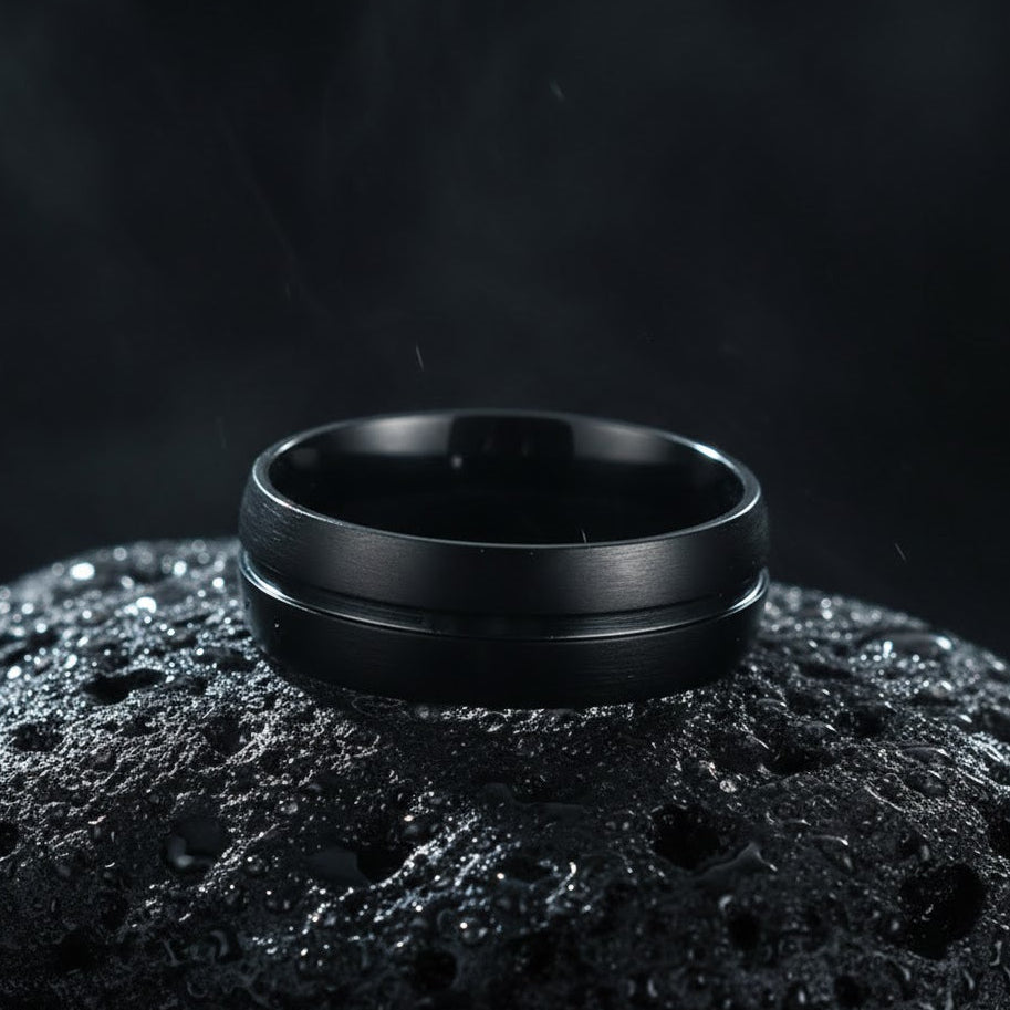 Black Stainless Steel Ring – Anillo Masculino de Acero Premium